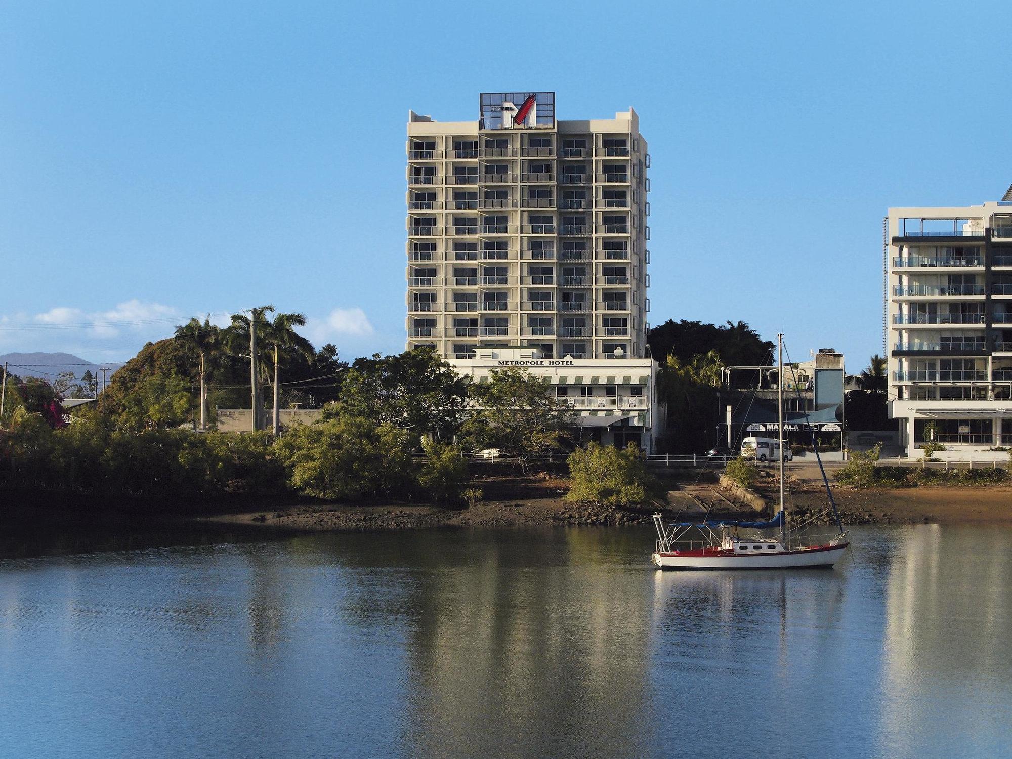 Oaks Townsville Metropole Hotel Exterior foto